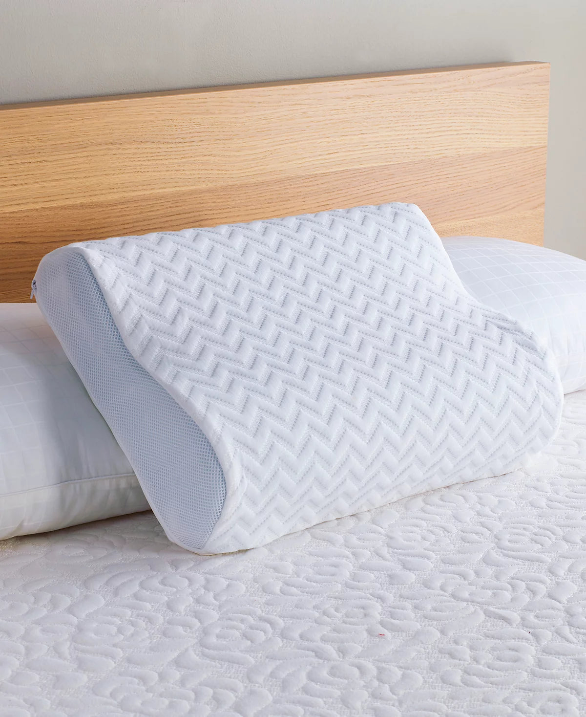 Ergonomic Contour Memory-Foam Pillow