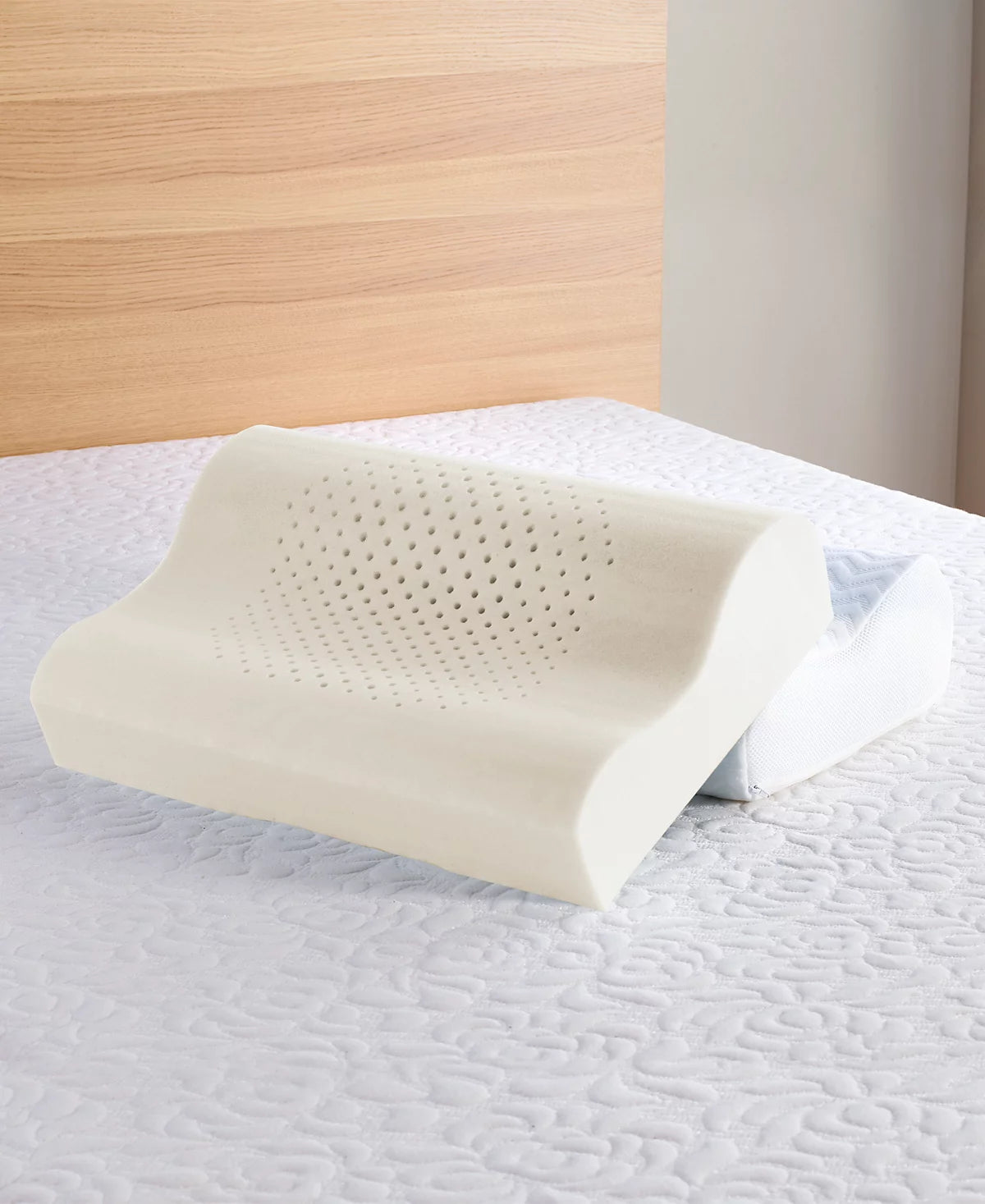 Ergonomic Contour Memory-Foam Pillow